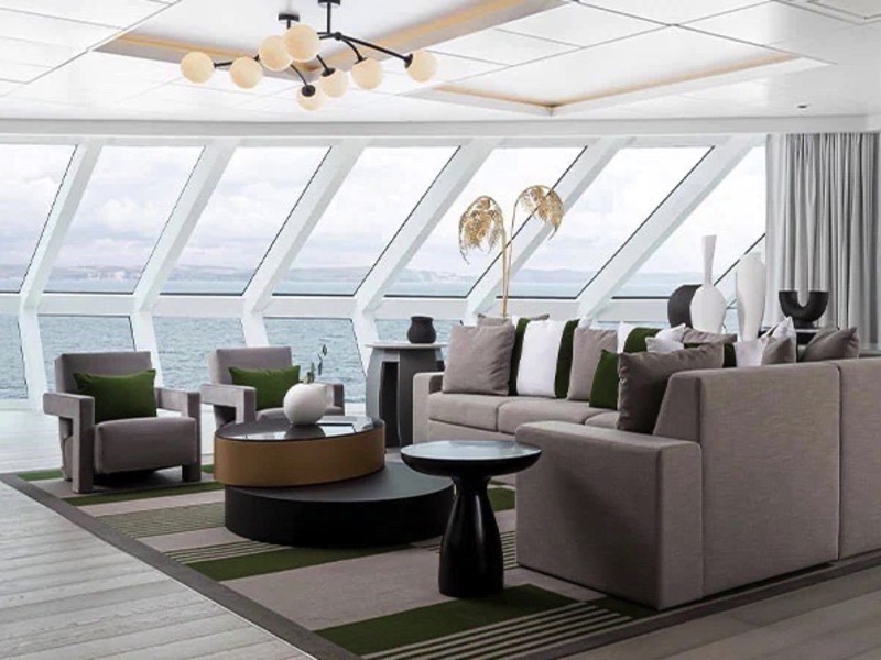 Iconic Suite